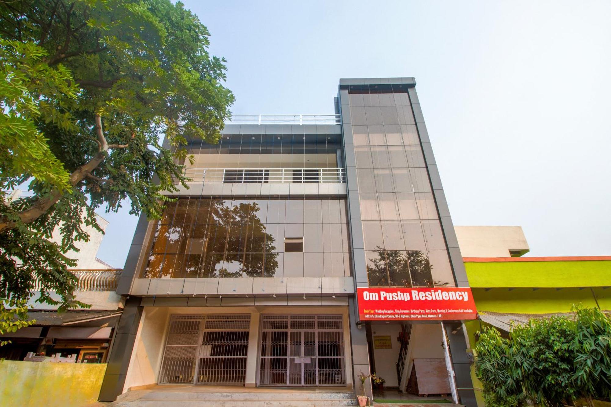 Hotel O Om Pushp Residency Mathura Exterior foto